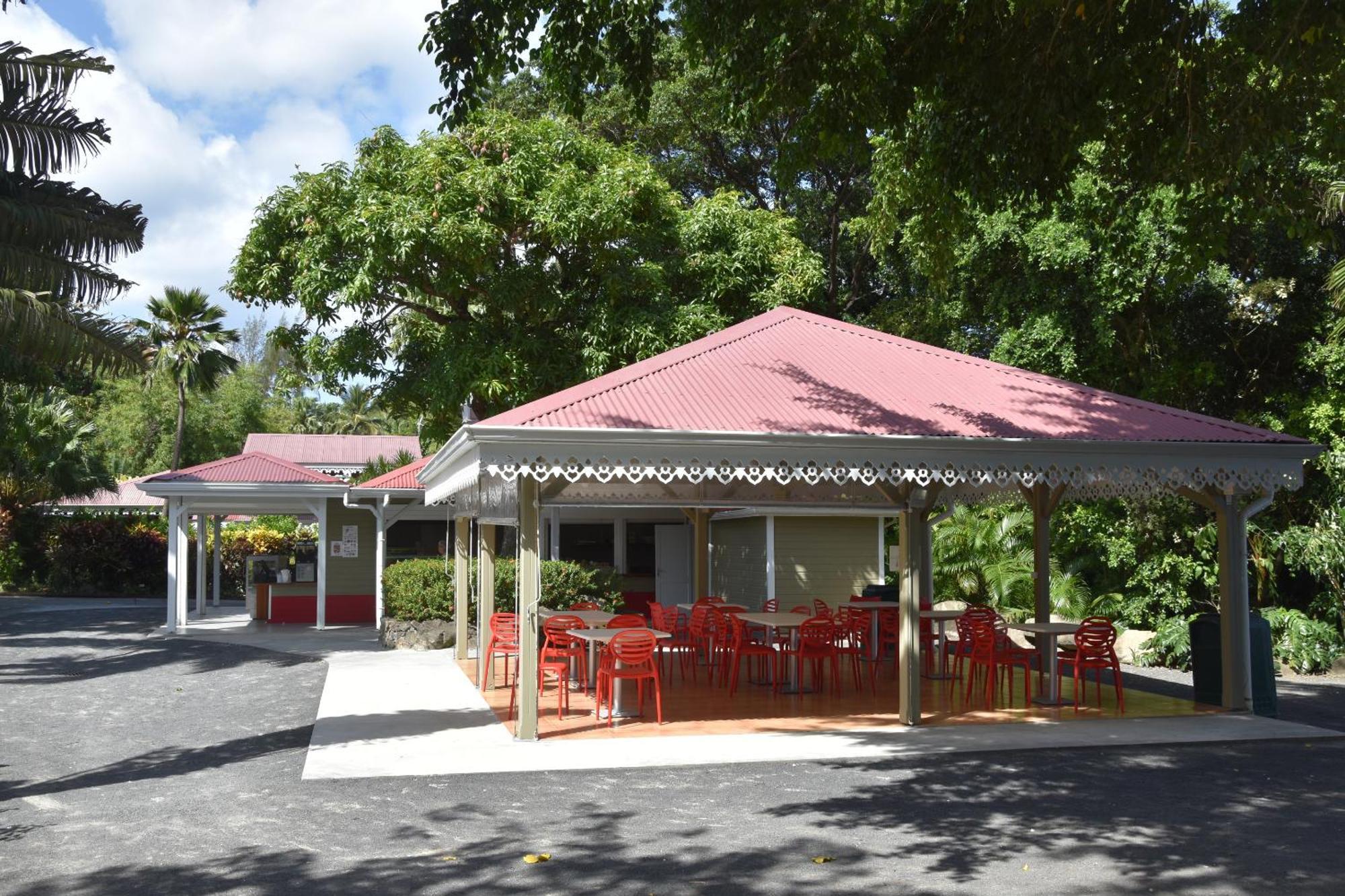 Villa Du Jardin Botanique, Ex. Propriete Coluche Deshaies Exteriör bild
