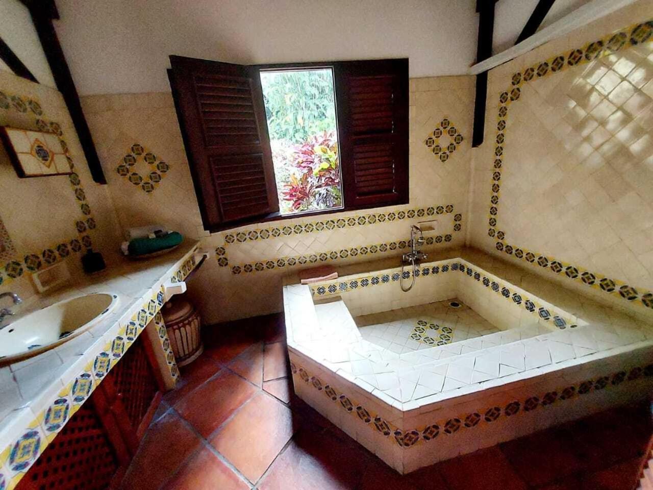 Villa Du Jardin Botanique, Ex. Propriete Coluche Deshaies Exteriör bild